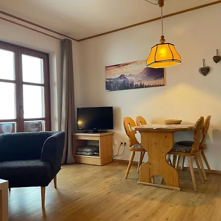 Diana מלון דירות באד קליניקירשהיים